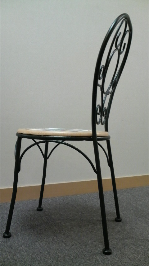 katiechair.jpg